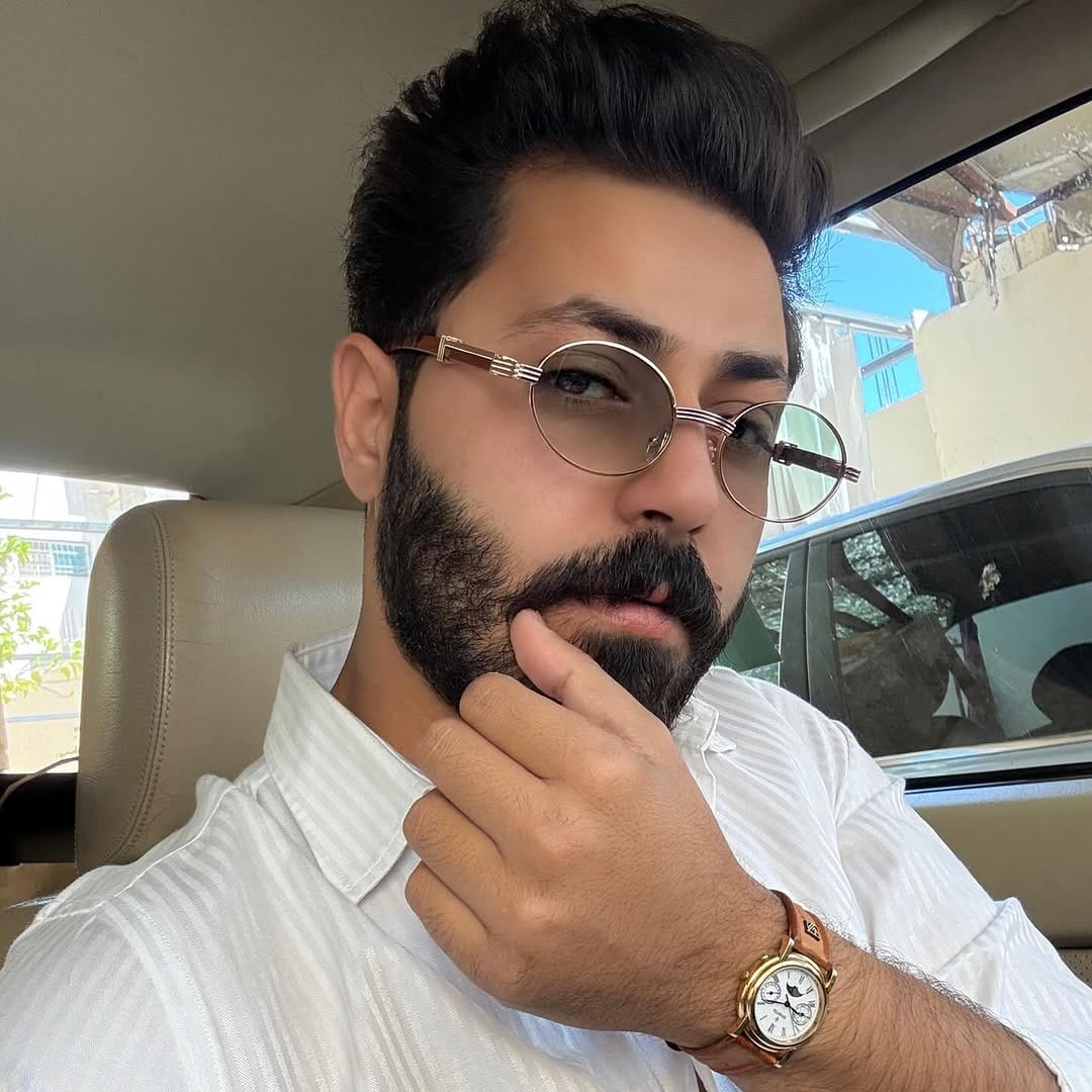 Post 2 by Rafat Neqresh on Instagram (carousel)