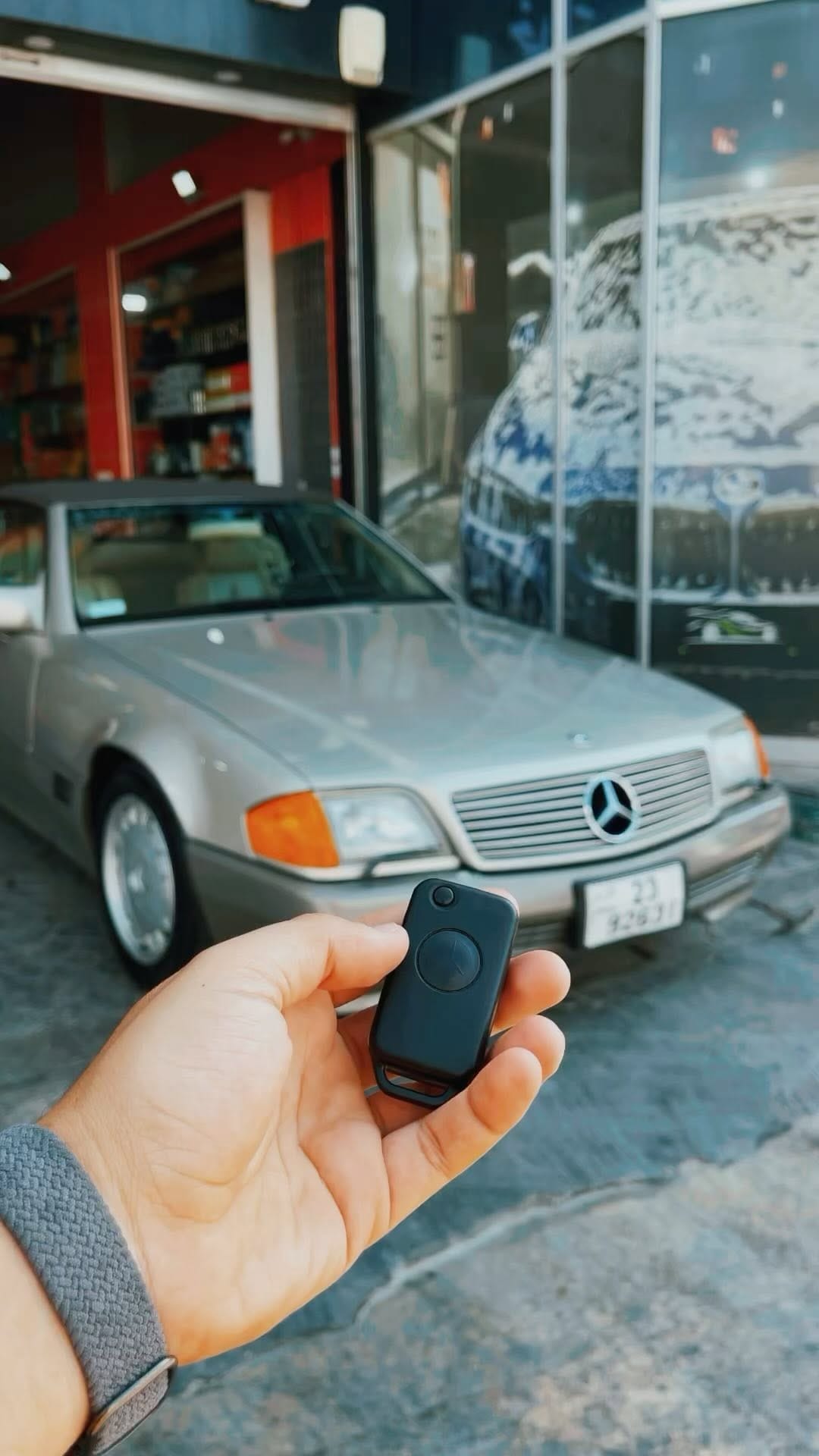 Post 4 by Rafat Neqresh on Instagram (video)