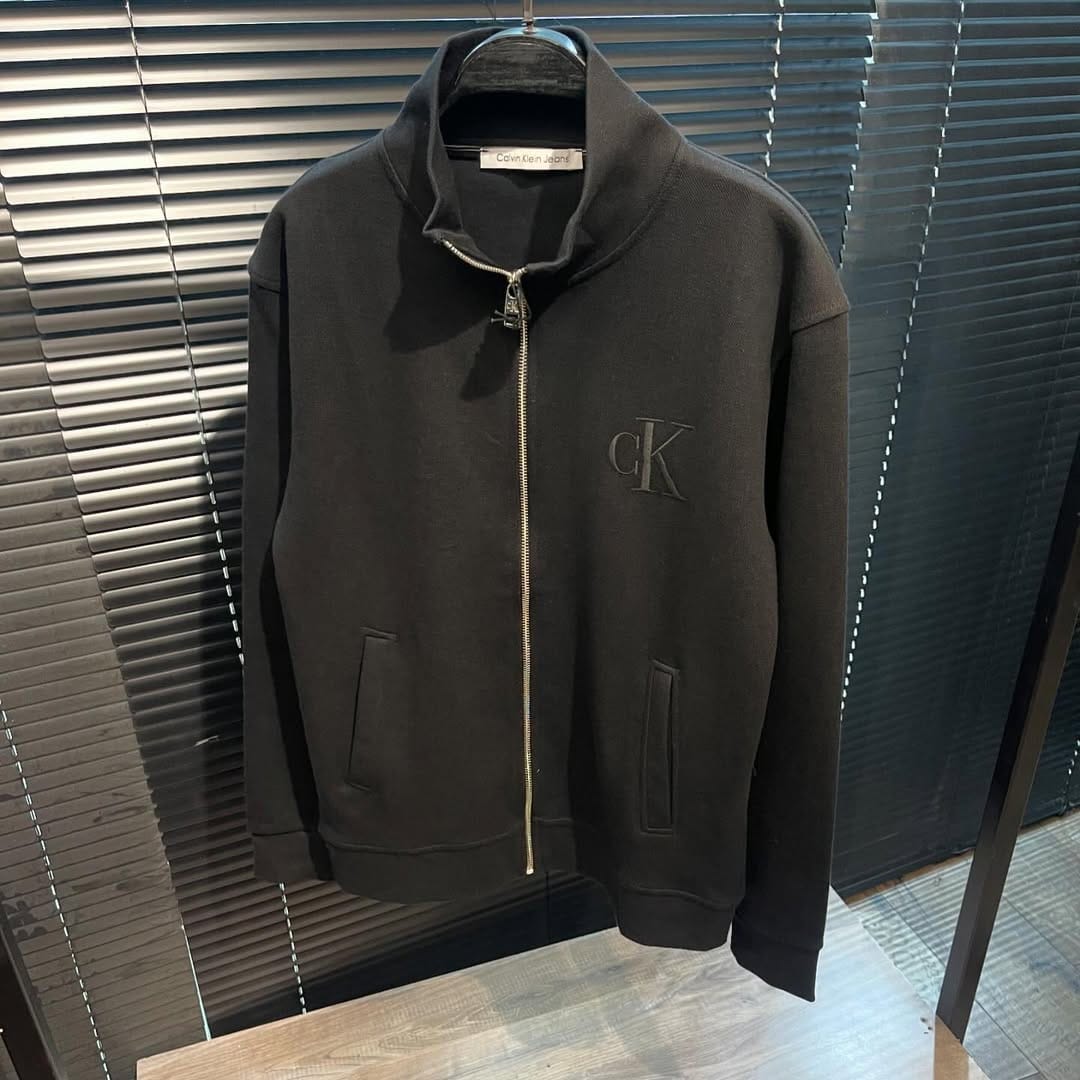 Post 3 by Cshopmens on Instagram (image)