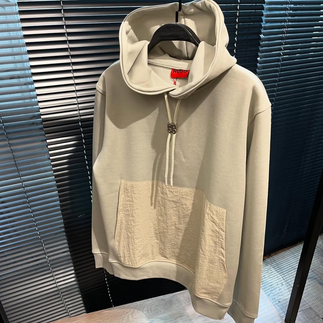 Post 6 by Cshopmens on Instagram (image)