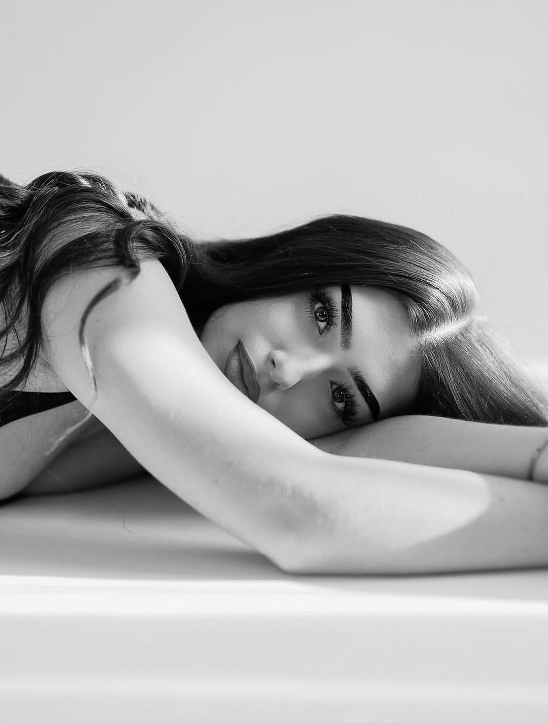 Post 5 by 𝐄𝐦𝐢𝐥𝐢𝐚 𝐖𝐞𝐠𝐫𝐳𝐲𝐧𝐞𝐤 on Instagram (carousel)