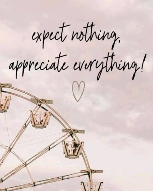 Post 10 by 𝐊𝐢𝐦 𝐇𝐚𝐮𝐬 🌸 | 𝐏𝐞𝐭𝐢𝐭𝐞 𝐌𝐨𝐝𝐞𝐥 | 𝐀𝐜𝐭𝐫𝐞𝐬𝐬 | 𝐔𝐆𝐂 on Instagram (image)
