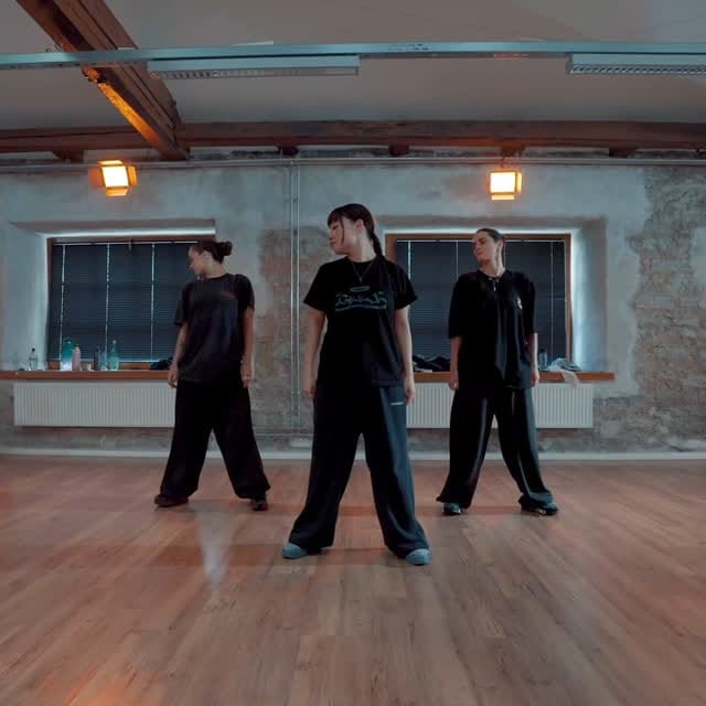 Post 9 by Akanecchi (Alternative)🇯🇵 on Instagram (video)