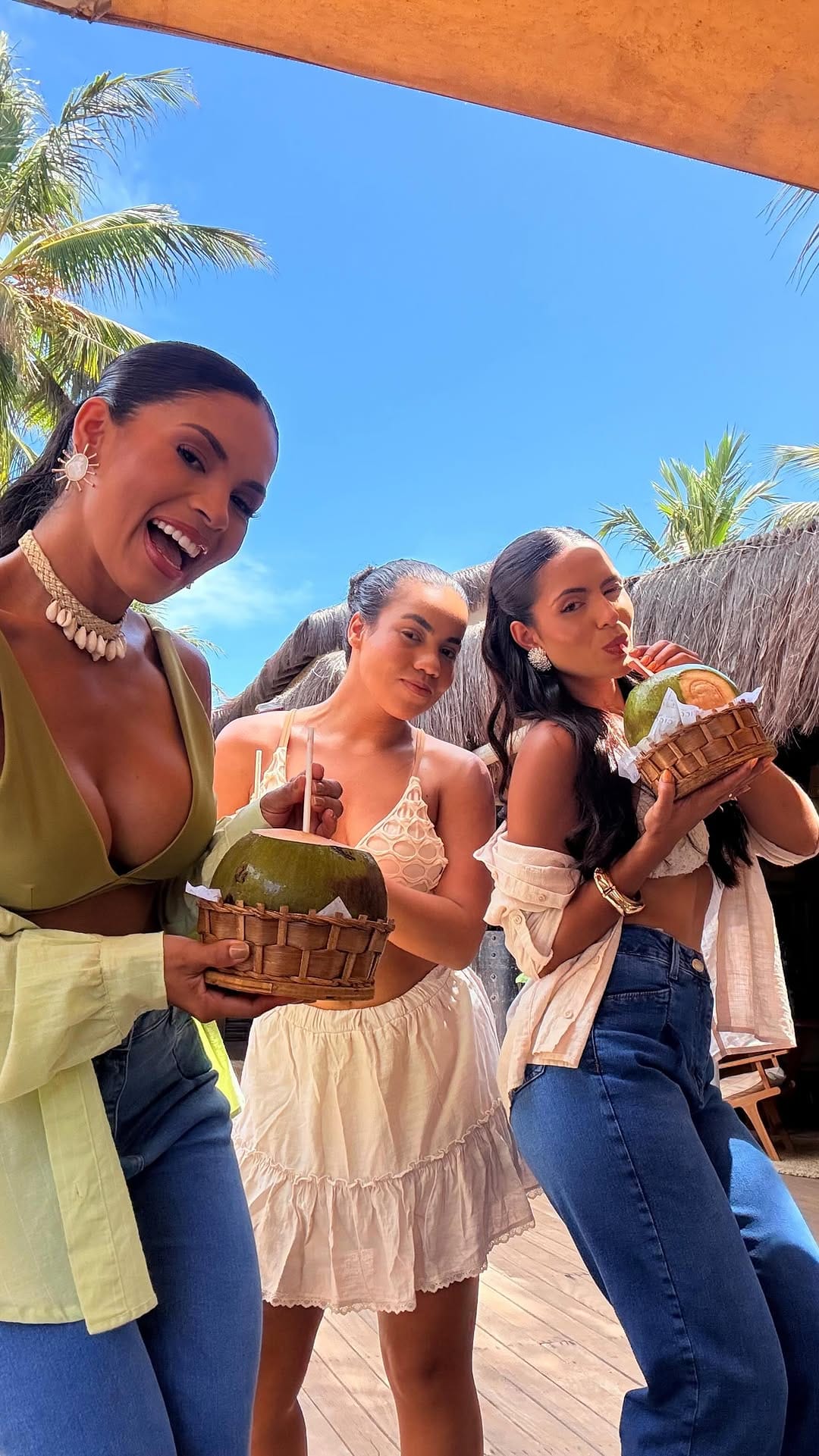 Post 1 by Maísa Gabrielle Carvalho on Instagram (video)