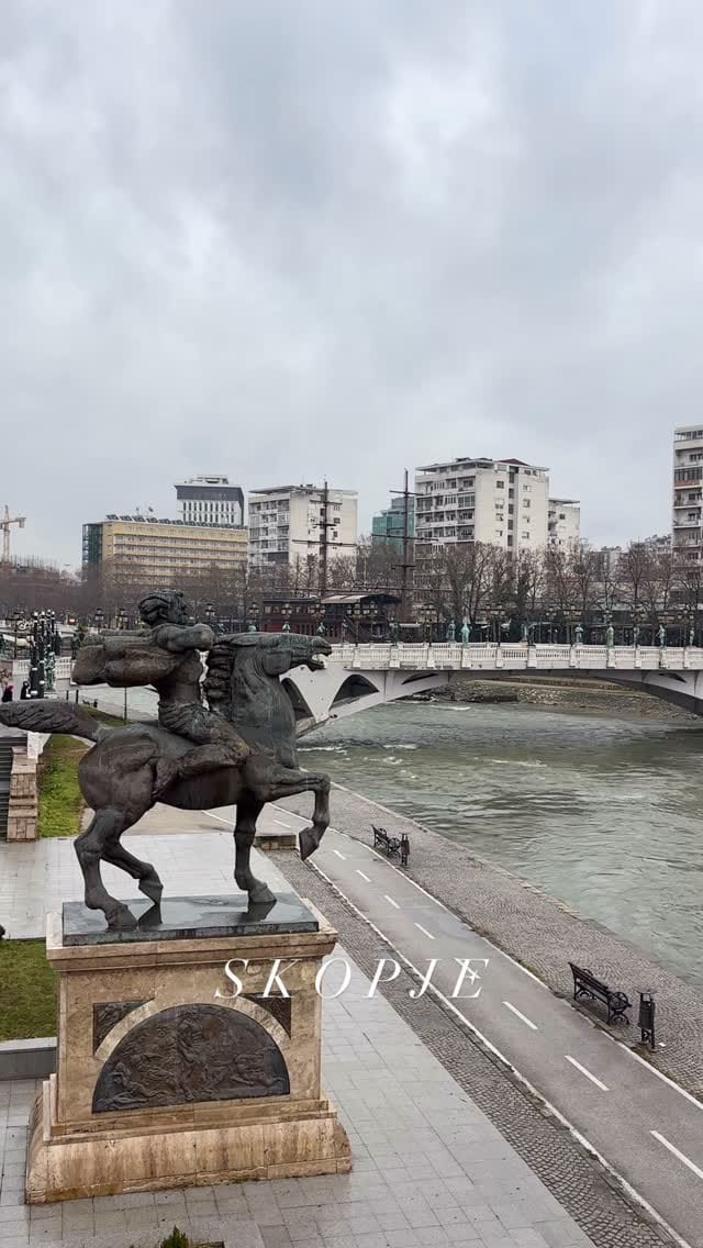 Post 1 by @tuvisual on Instagram (video)