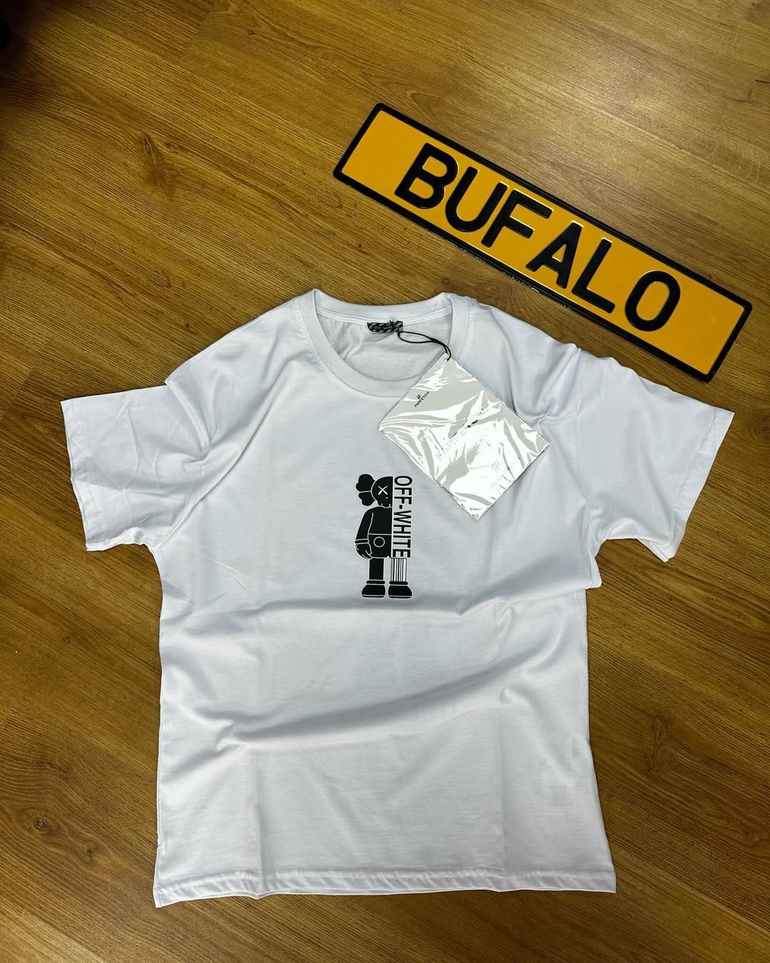 Post 4 by BUFALO CASUAL on Instagram (carousel)