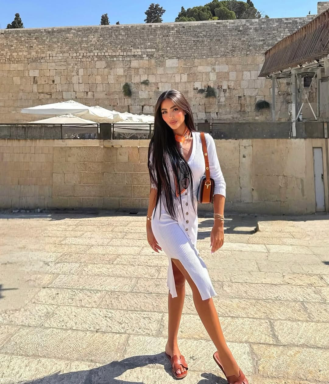 Post 6 by ZILPA קורסים | מיקרובליידינג בגבות | הלחמת ריסים | שפתיים on Instagram (carousel)