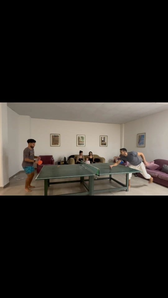 Post 4 by Haris Boas on Instagram (video)