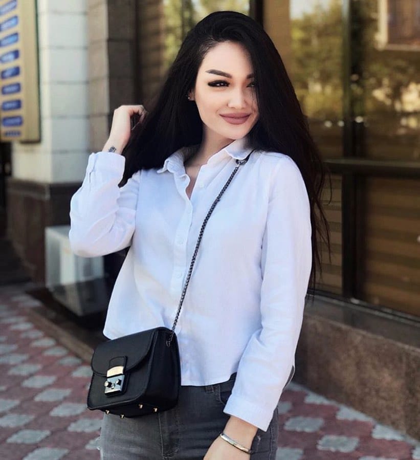 Post 1 by 𝓒𝓪𝓶𝓲𝓵𝓪 ☘️ on Instagram (image)
