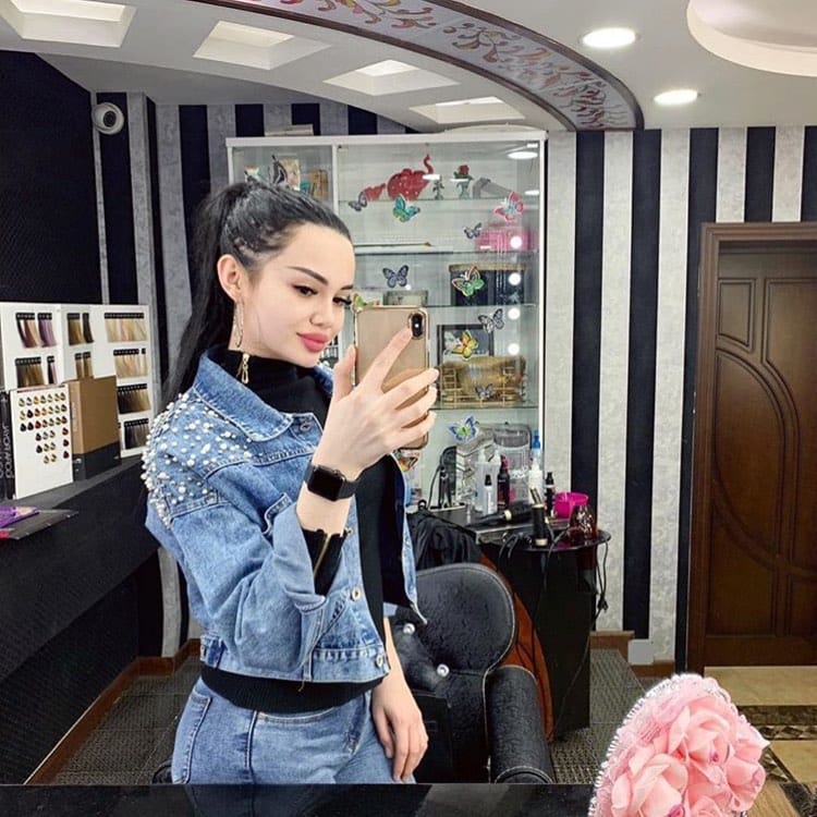 Post 2 by 𝓒𝓪𝓶𝓲𝓵𝓪 ☘️ on Instagram (image)