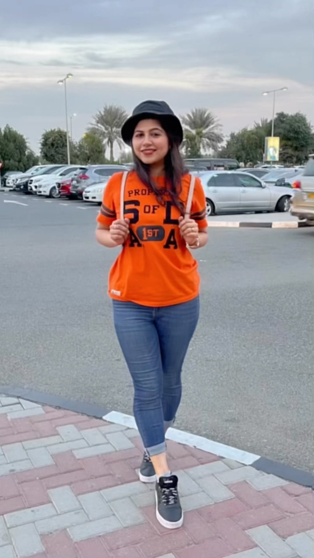 Post 10 by Himani on Instagram (video)