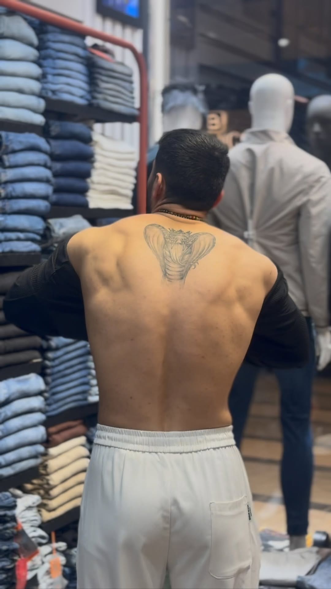 Post 4 by Mohammed Firas||ألعم🐺 on Instagram (video)