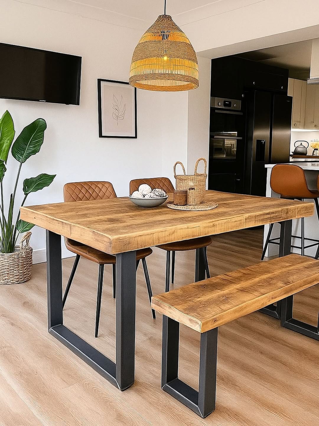 Post 10 by Storm Interiors on Instagram (image)