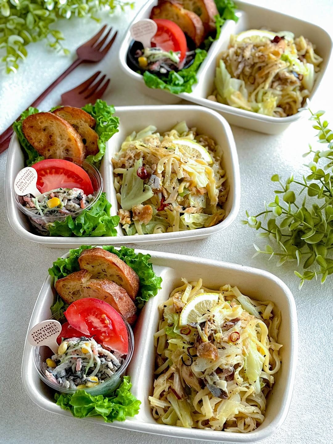 Post 2 by サバ王子【骨取り魚の飯田商店】 on Instagram (carousel)