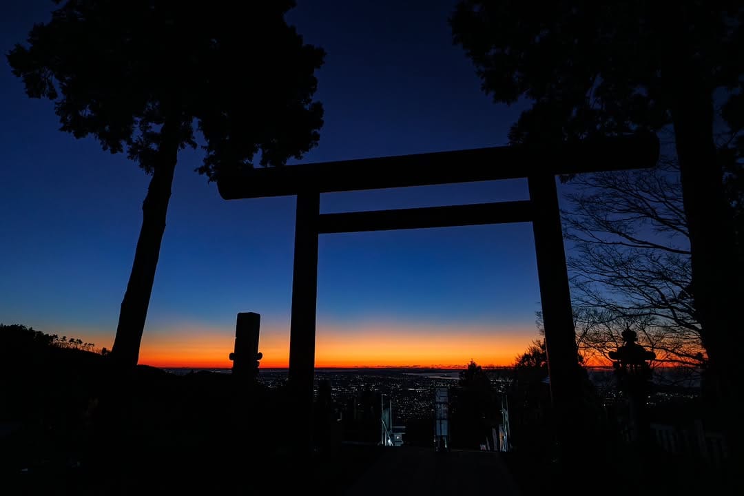 Post 5 by 大山阿夫利神社（公式） on Instagram (carousel)