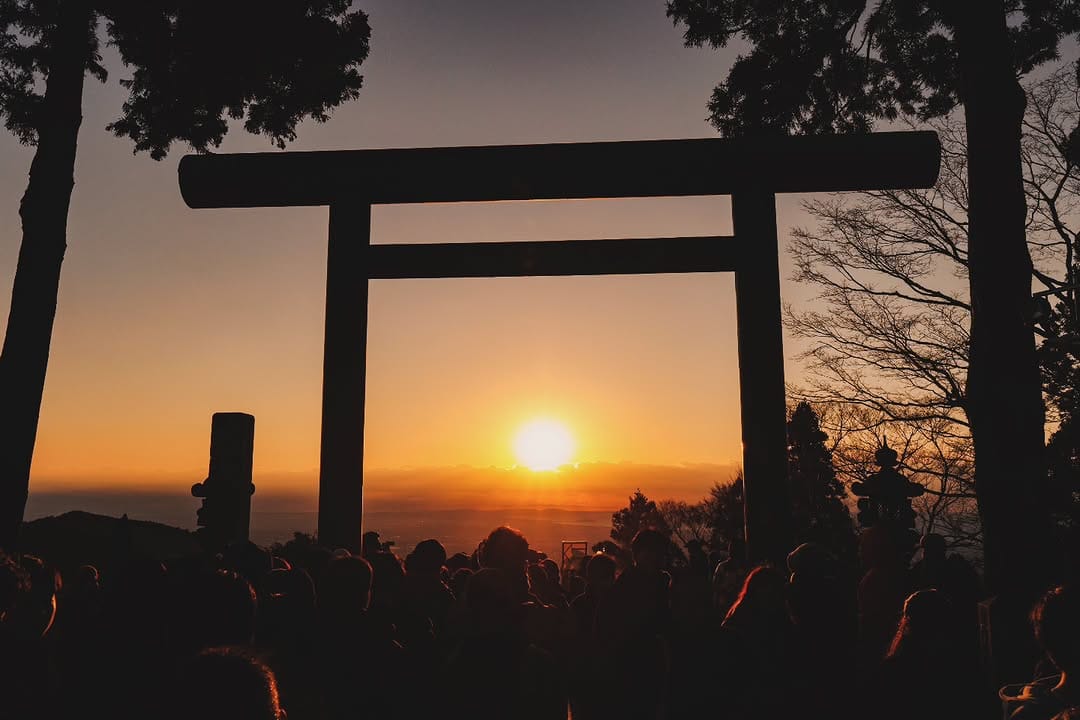 Post 6 by 大山阿夫利神社（公式） on Instagram (carousel)
