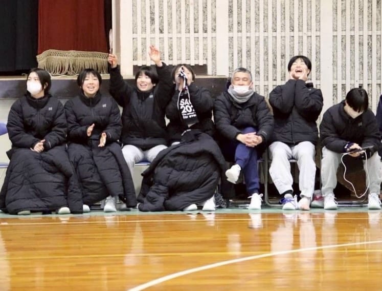 Post 3 by 浜松開誠館バスケットボール部【公式】 on Instagram (carousel)