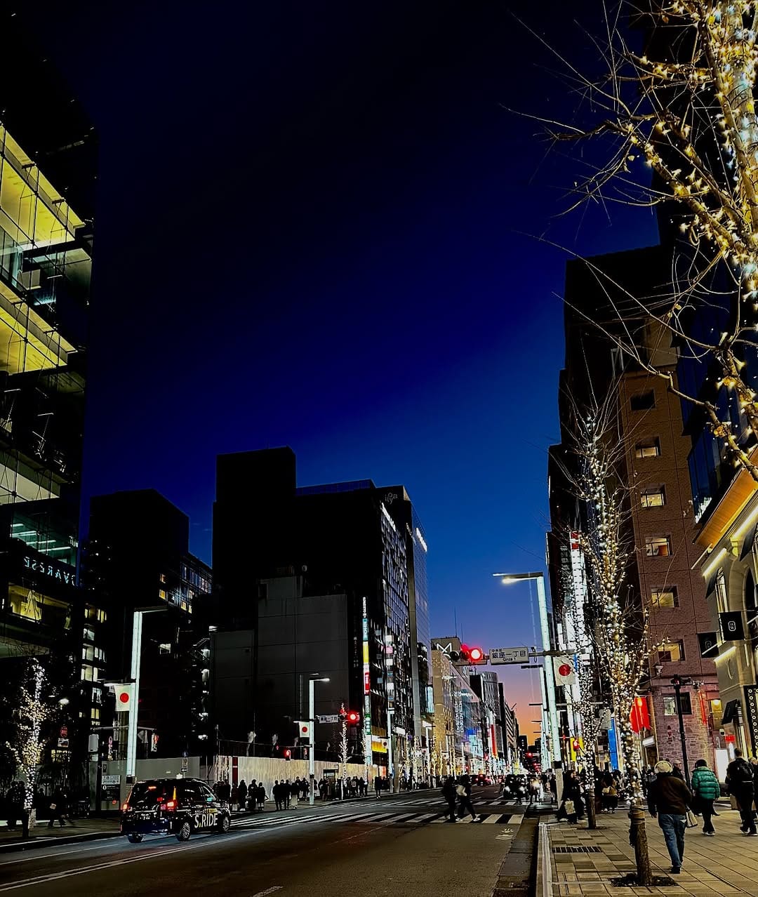 Post 3 by miho yoneyama (art director) on Instagram (image)