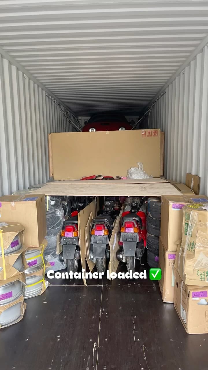 Post 3 by Outsiders Auto on Instagram (video)