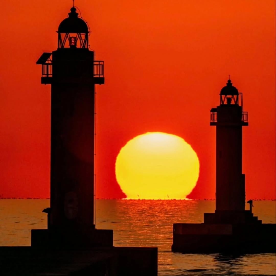 Post 10 by Japan Lighthouse Club | 日本灯台倶楽部 on Instagram (image)