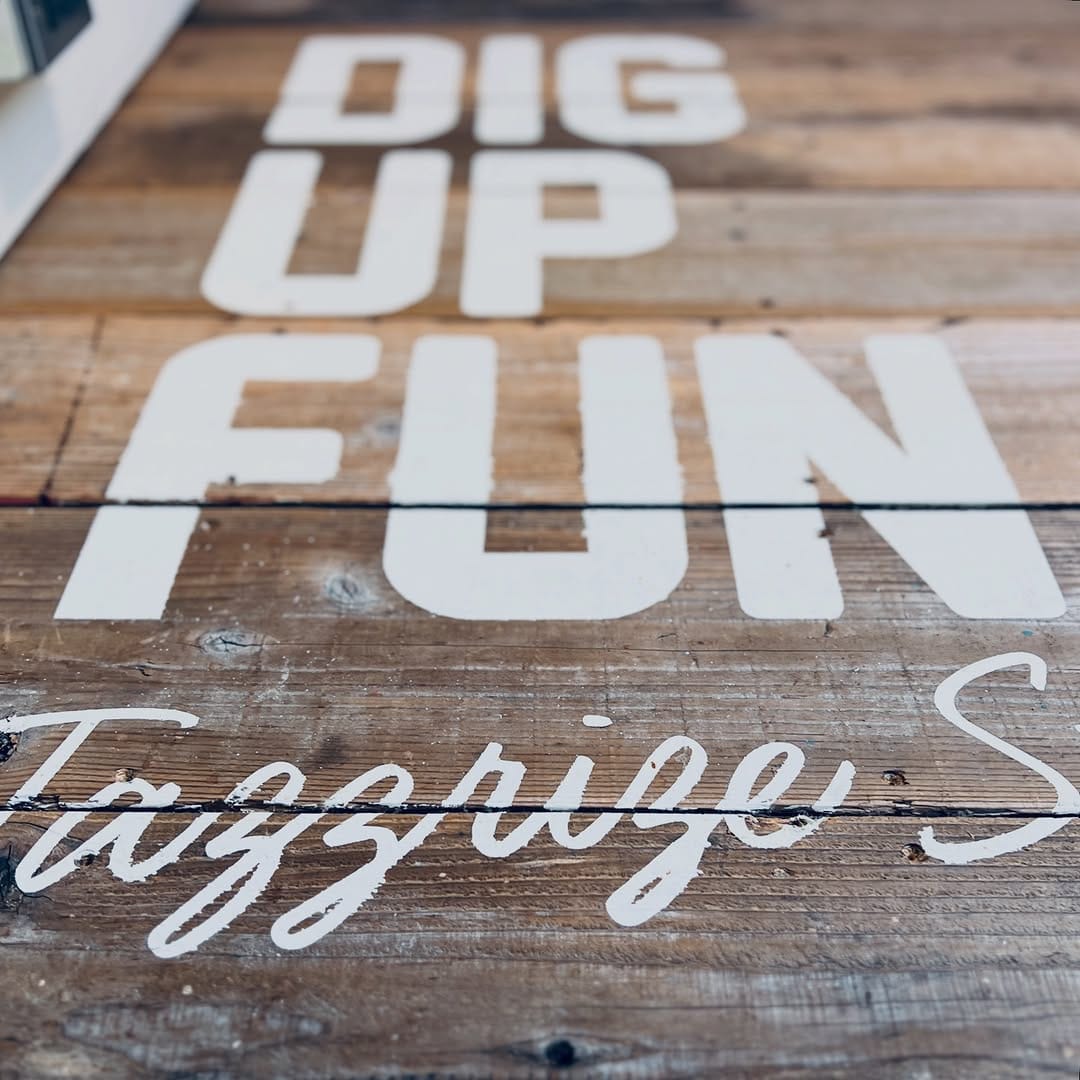 Post 1 by JAZZRIZE STORE on Instagram (image)