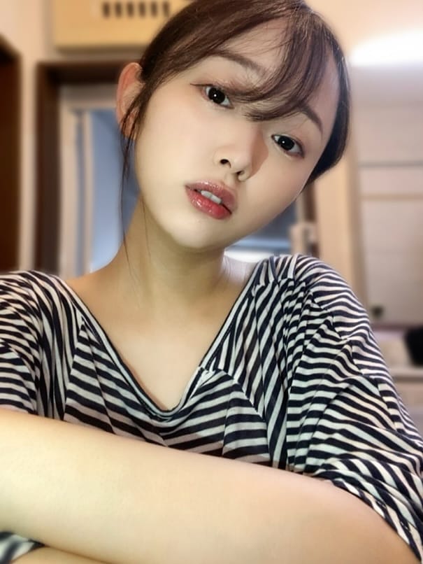 Post 1 by 富岡ゆず on Instagram (carousel)