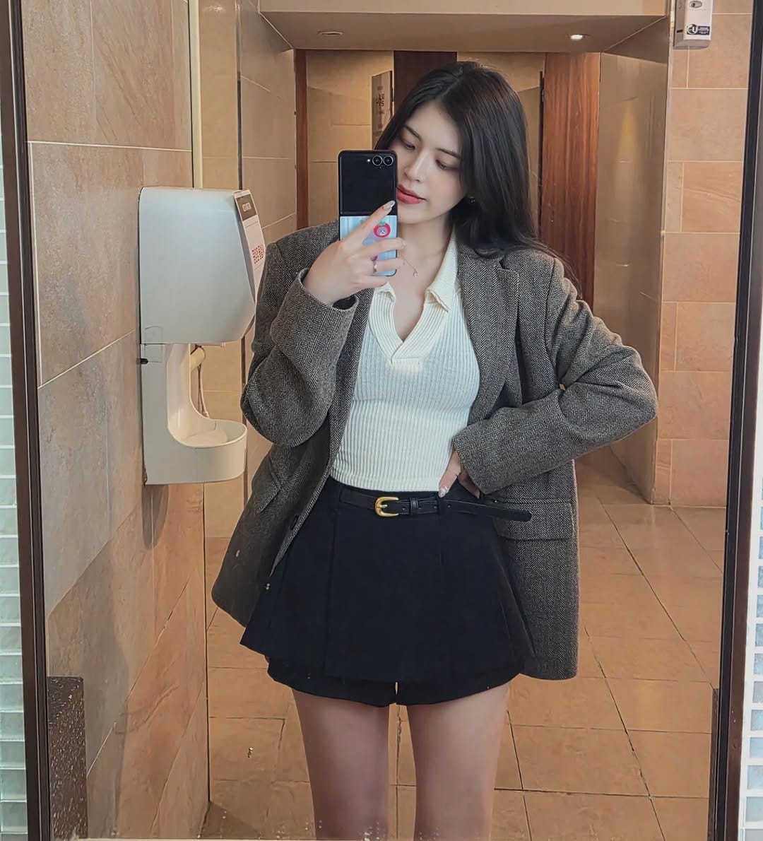 Post 6 by woori(오우리)優里 on Instagram (carousel)