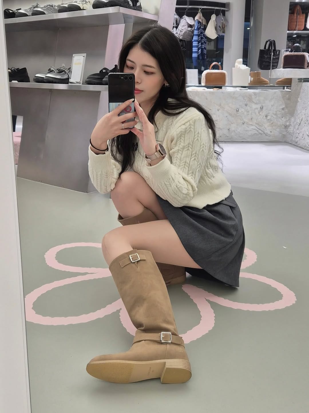 Post 3 by woori(오우리)優里 on Instagram (carousel)