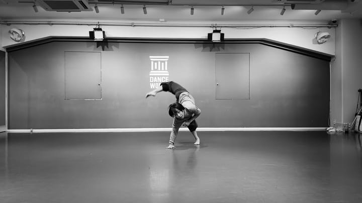Post 6 by Mizuki Kawabata on Instagram (video)