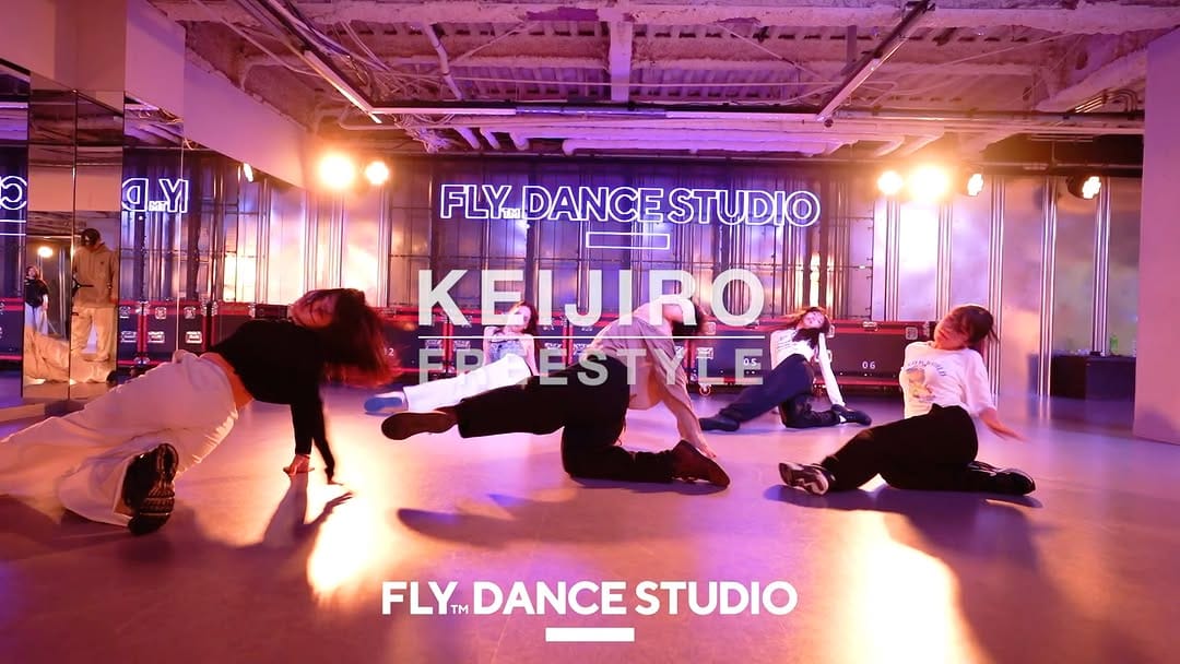 Post 5 by 🅵 FLY™️DANCESTUDIO on Instagram (video)