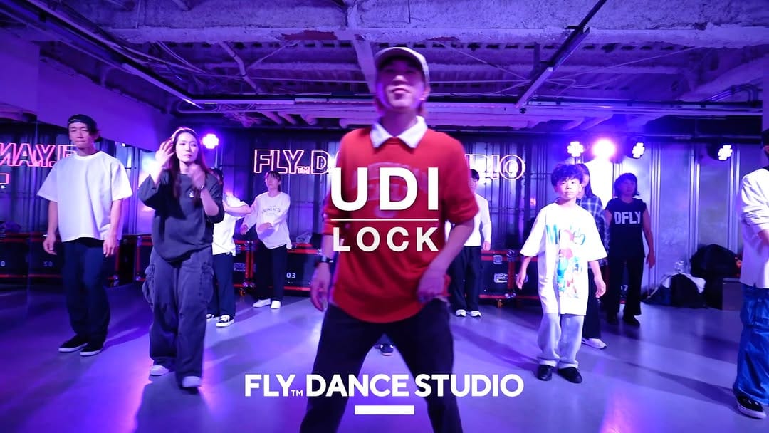 Post 6 by 🅵 FLY™️DANCESTUDIO on Instagram (video)