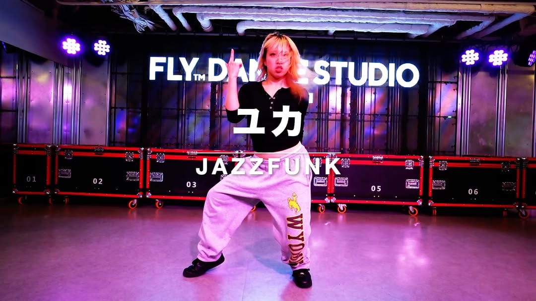 Post 2 by 🅵 FLY™️DANCESTUDIO on Instagram (video)