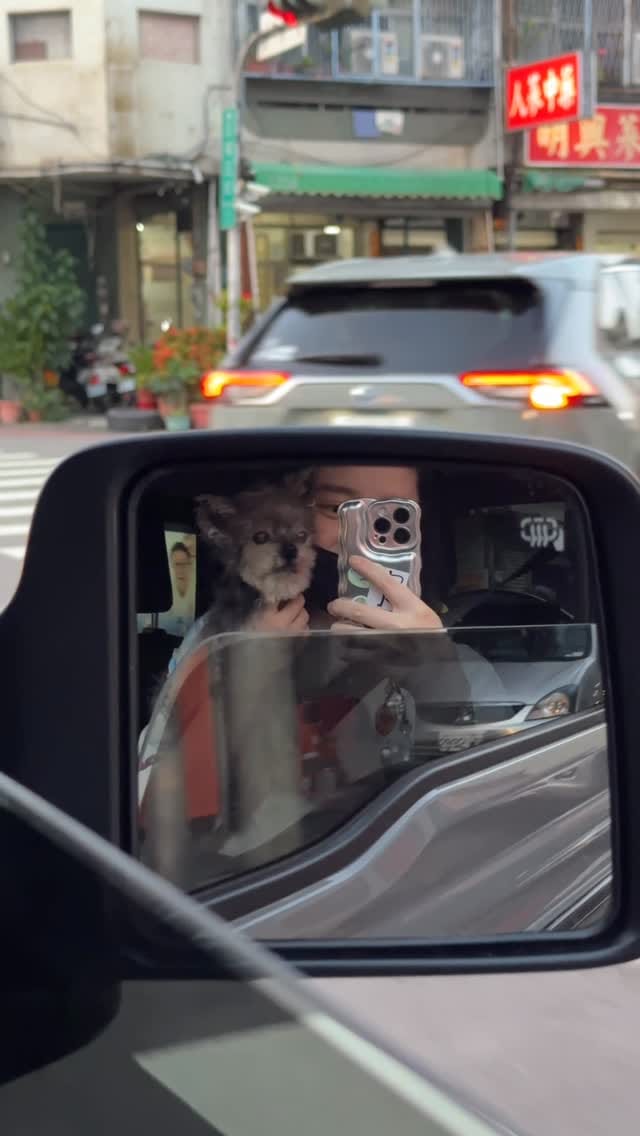 Post 5 by Deby Tsai on Instagram (video)