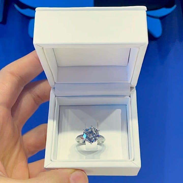 Post 3 by Queen Diamond on Instagram (video)