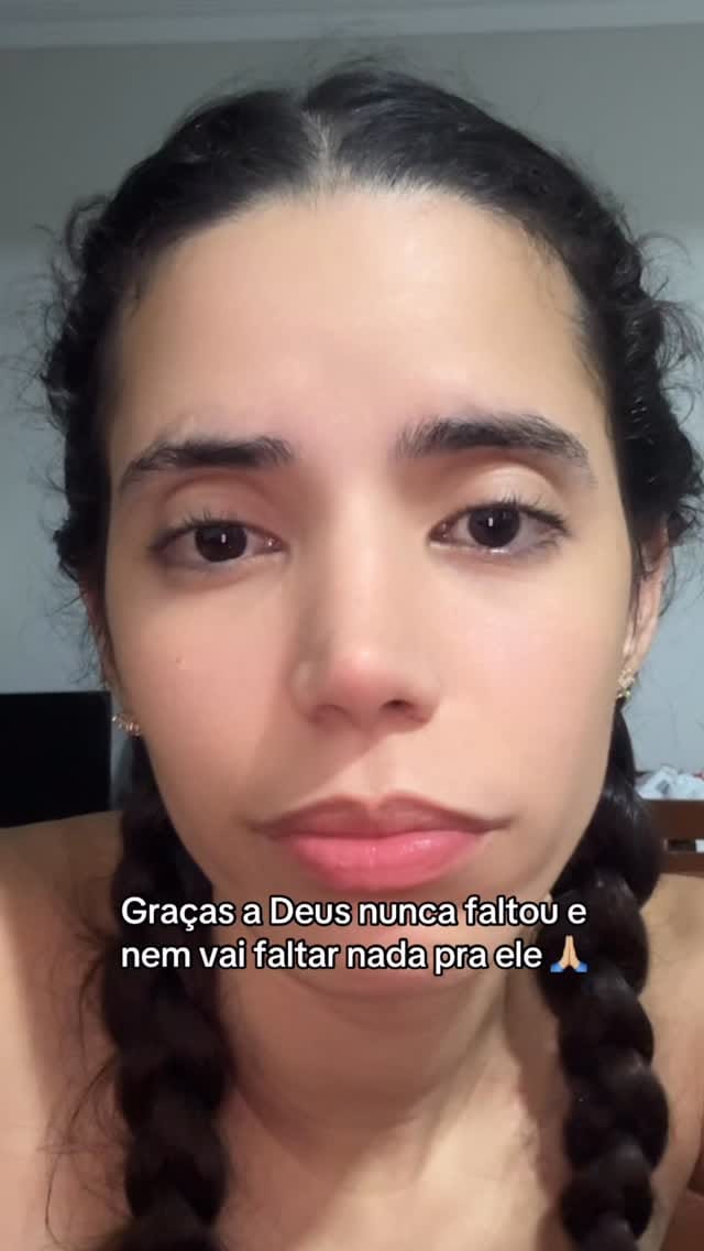 Post 1 by Vitória França on Instagram (video)