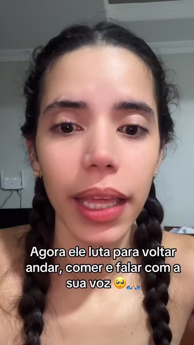 Post 2 by Vitória França on Instagram (video)