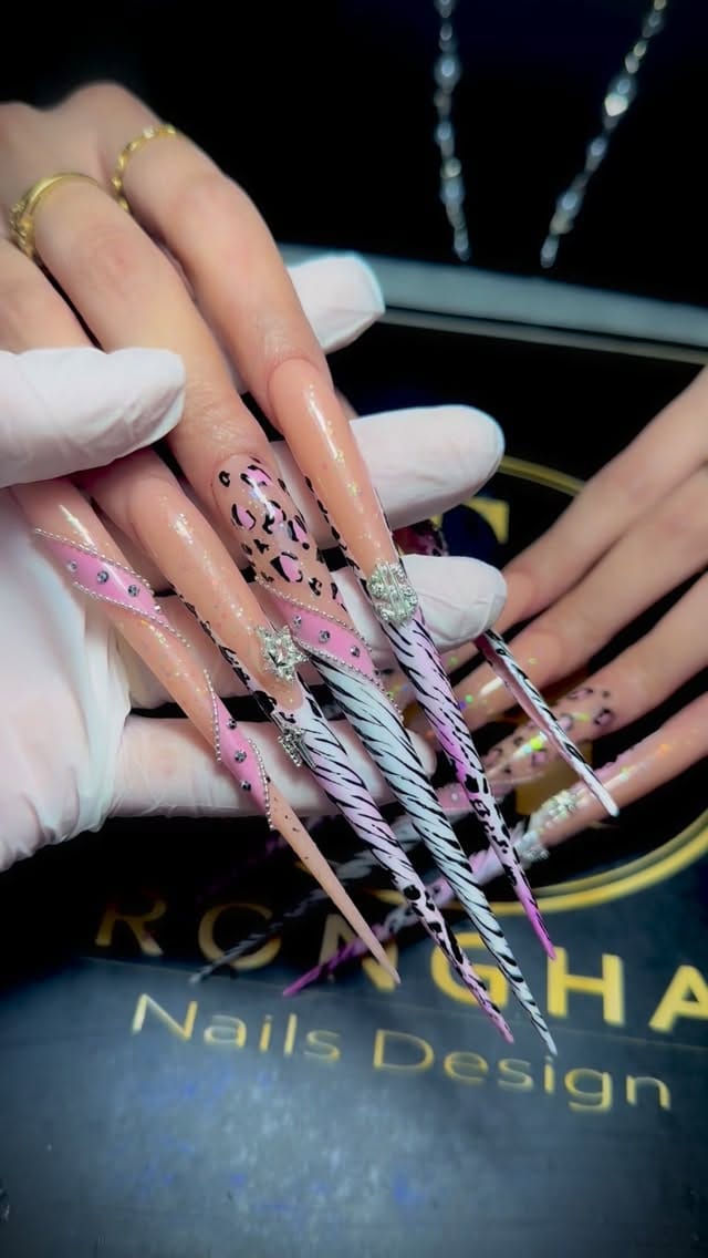 Post 4 by Trọng Hậu on Instagram (video)