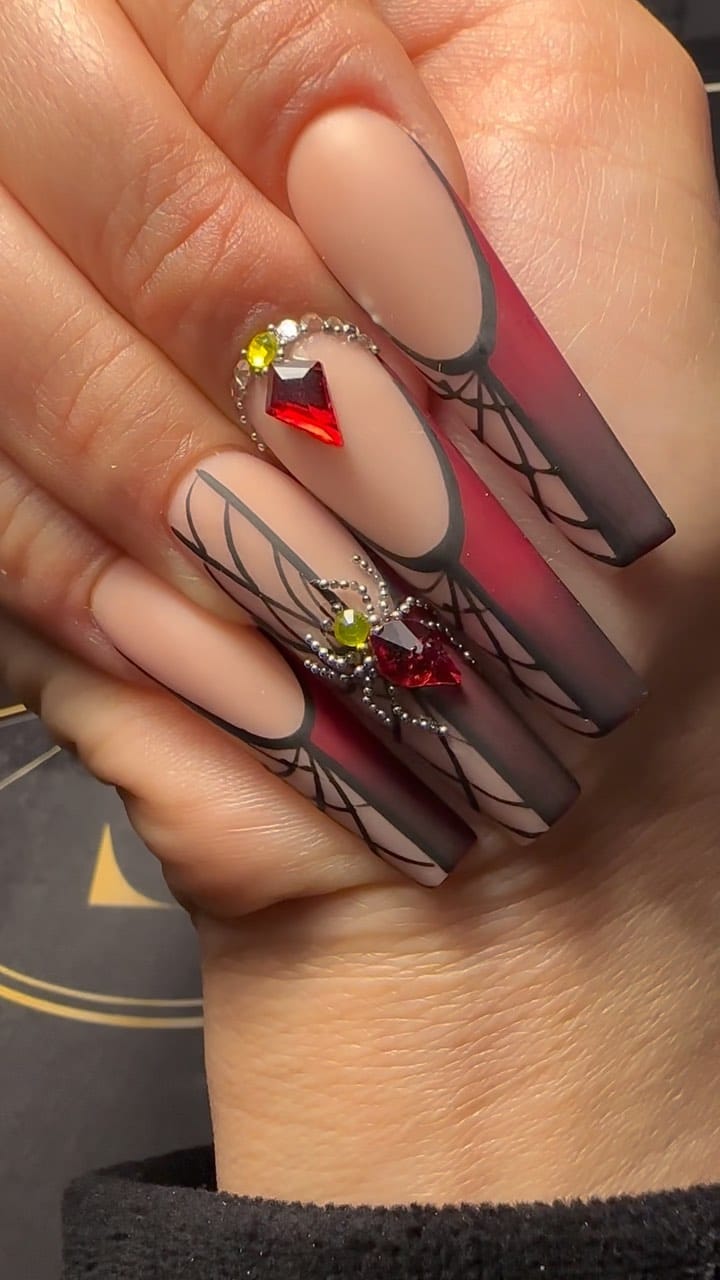 Post 10 by Trọng Hậu on Instagram (video)