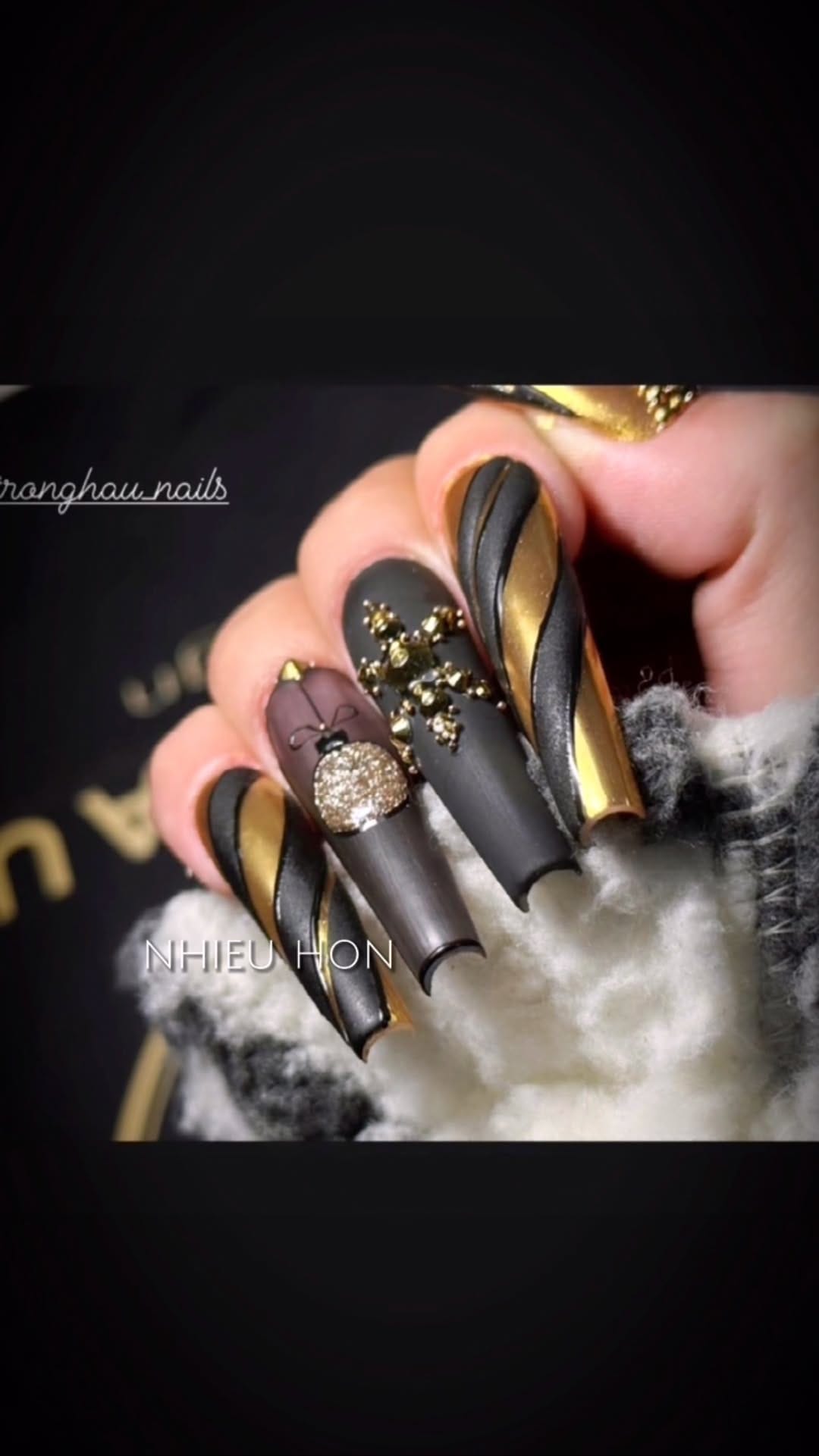 Post 9 by Trọng Hậu on Instagram (video)