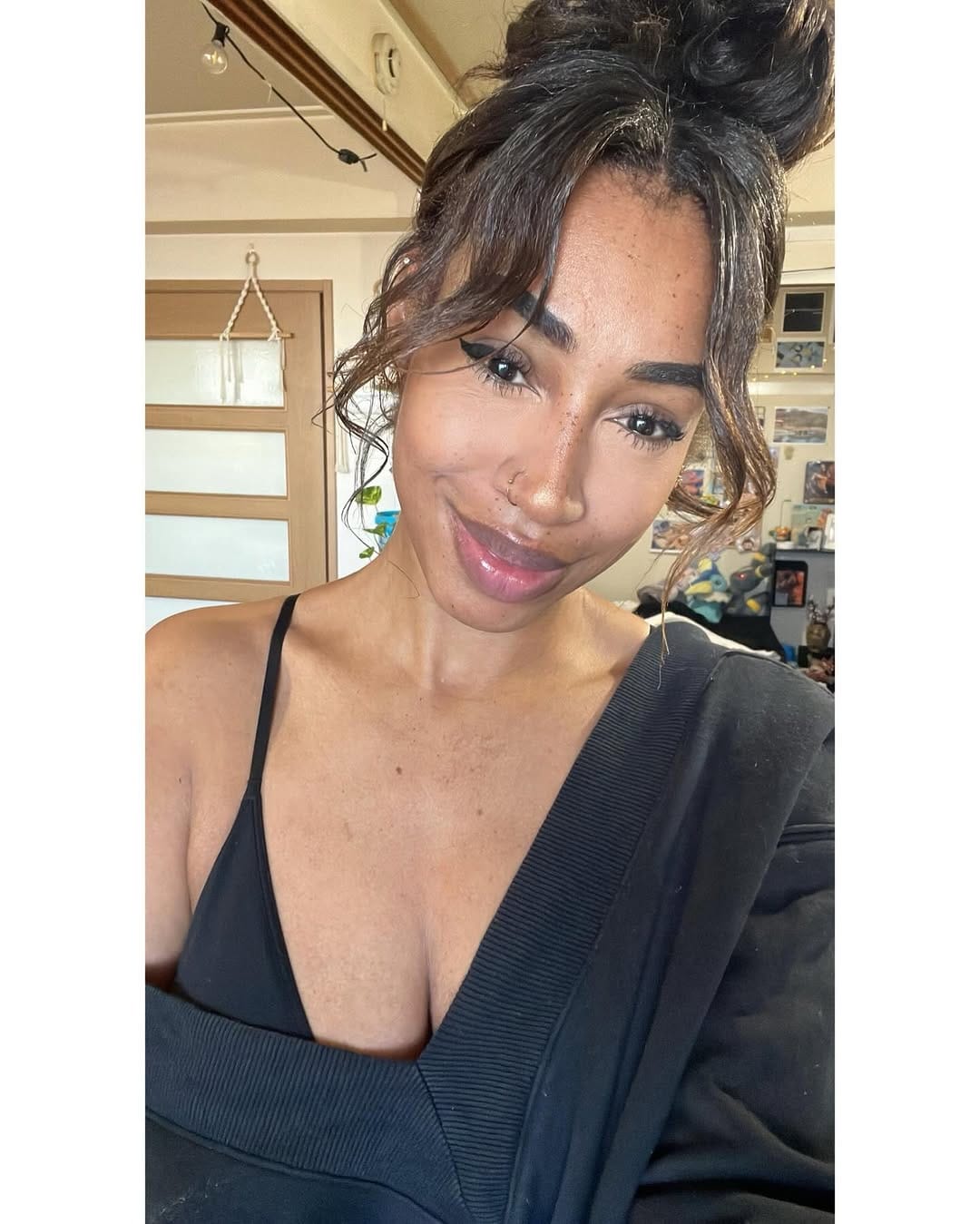 Post 3 by Kaneshia Sarina on Instagram (image)