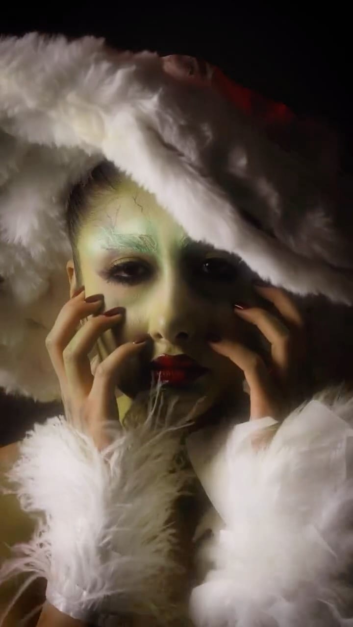 Post 3 by Resale Alavi on Instagram (video)