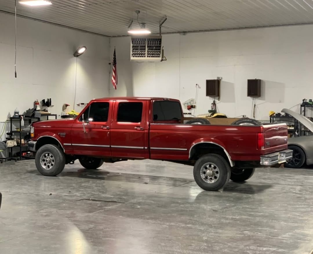 Post 7 by Behind The Barn Finds on Instagram (image)