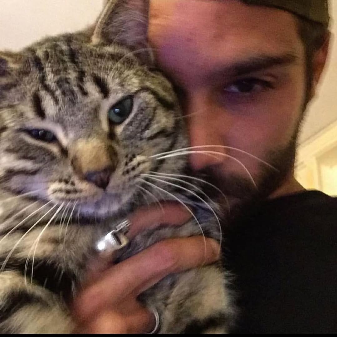Post 5 by Marley Le Cat-scadeur on Instagram (carousel)