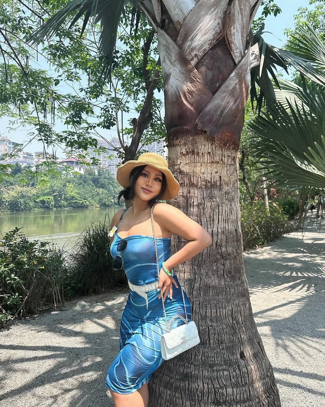 Post 8 by Jenny on Instagram (carousel)