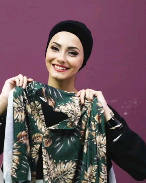 Post 8 by HAZIRSAL on Instagram (video)