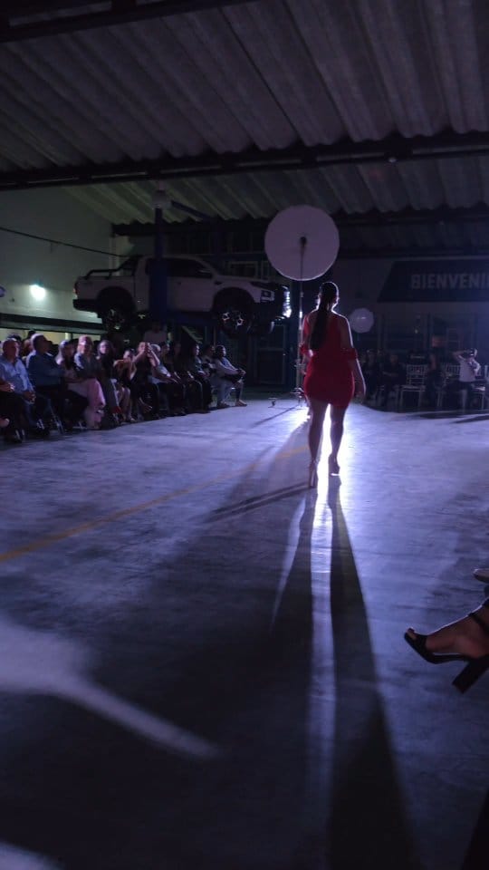 Post 3 by Modelo, Promotora & Animadora on Instagram (video)