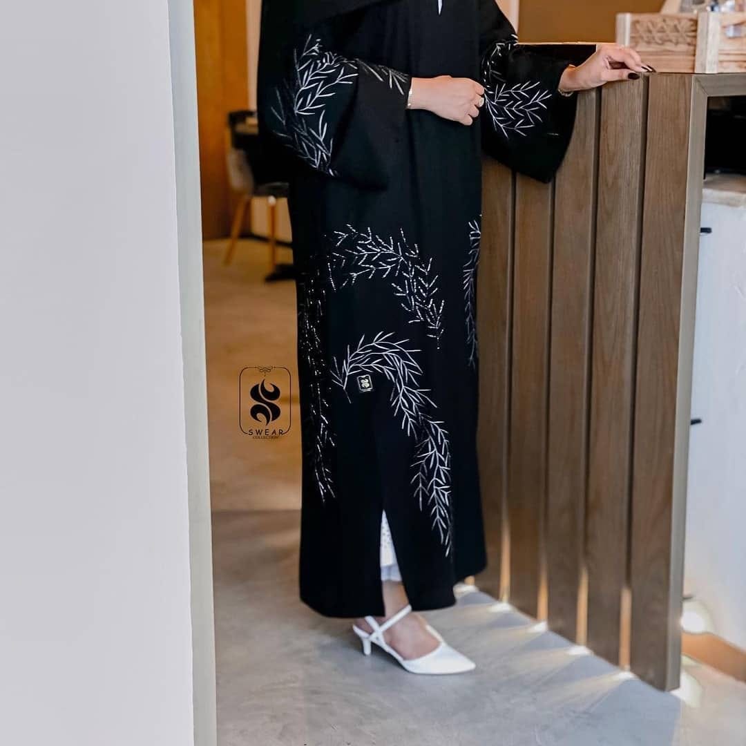 Post 1 by Swear Collection 🇦🇪 on Instagram (carousel)