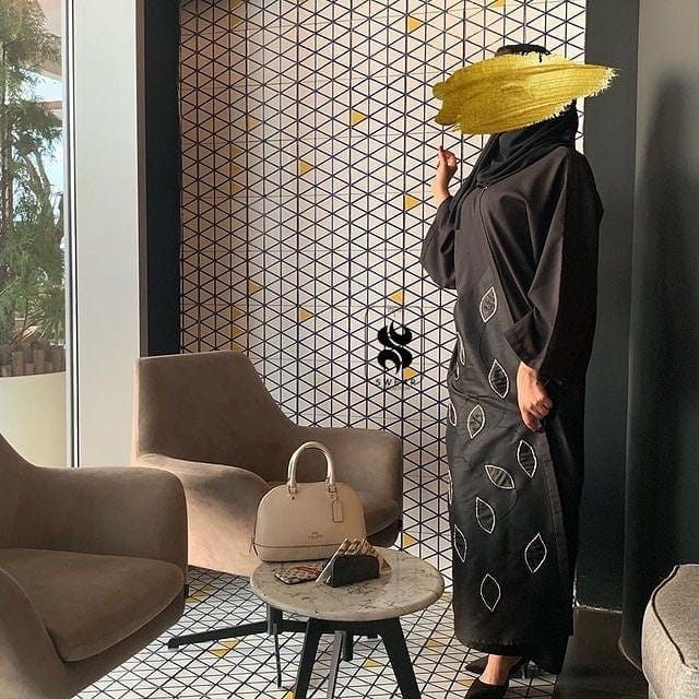 Post 10 by Swear Collection 🇦🇪 on Instagram (carousel)