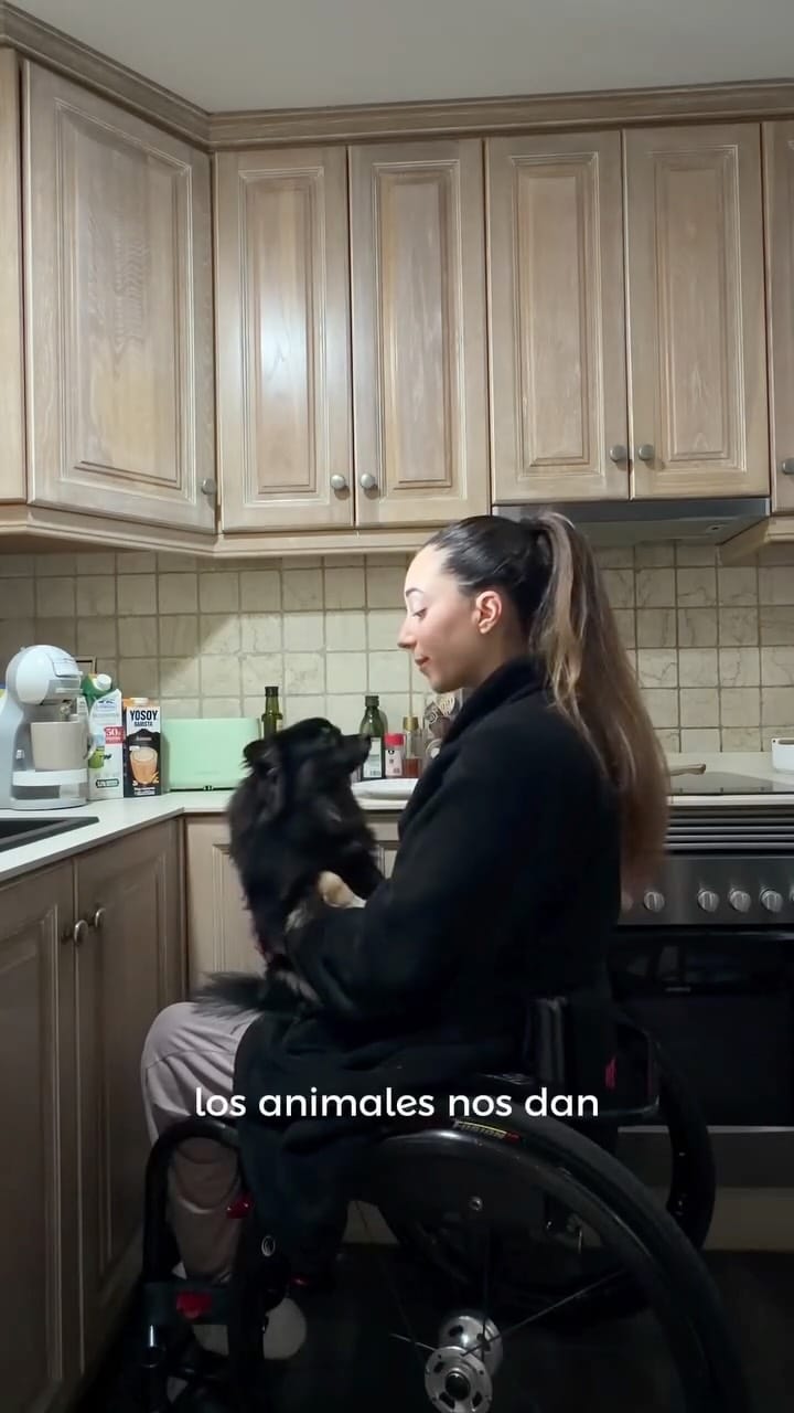 Post 5 by Andreita🌪 on Instagram (video)