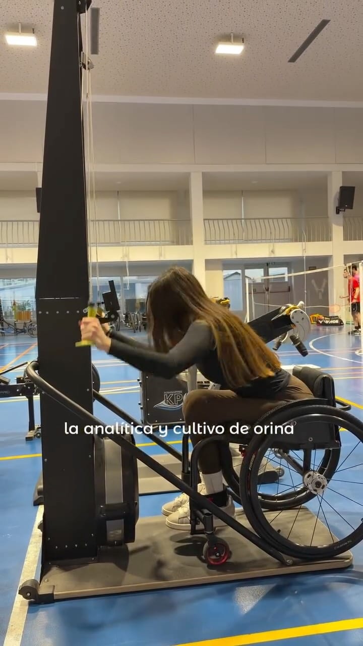 Post 2 by Andreita🌪 on Instagram (video)